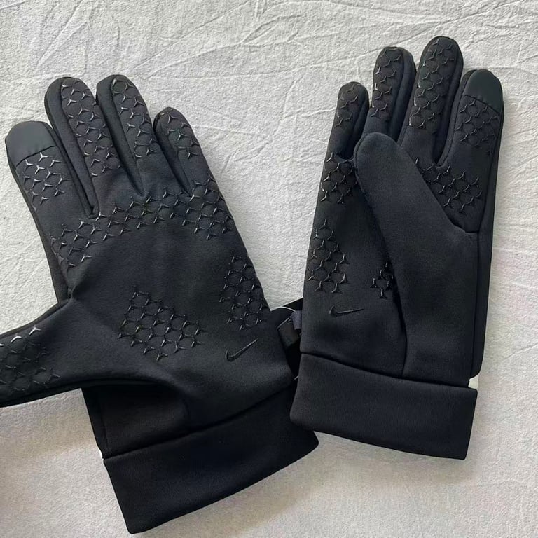 Nike Dri-FIT Windproof Gloves - 8