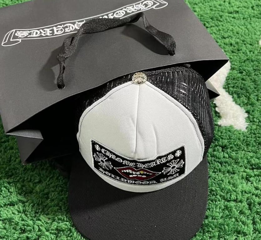 Chrome Hearts Matty Boy Mouth Trucker Hat Black/White - 4