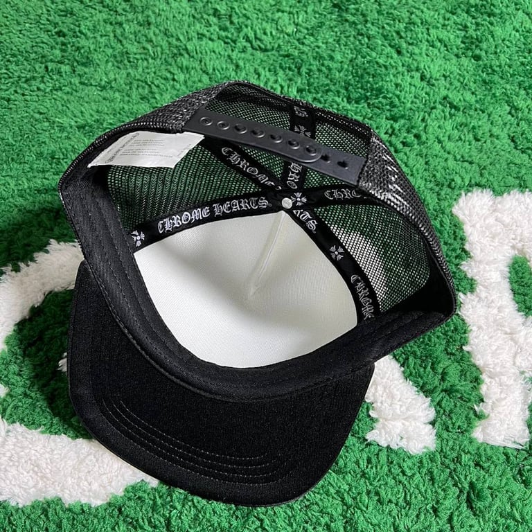 Chrome Hearts Multicolor Cross White Trucker Hat - 16