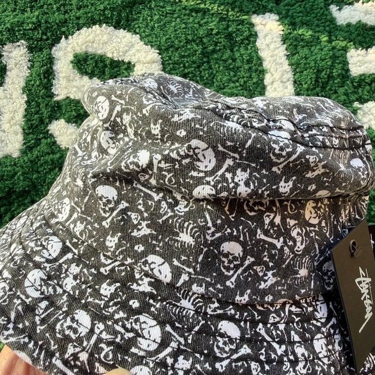 Stüssy Skull Print Bucket Hat - 12