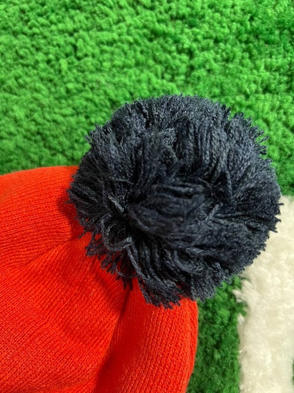 Stüssy Helvetica Pom Beanie - 20