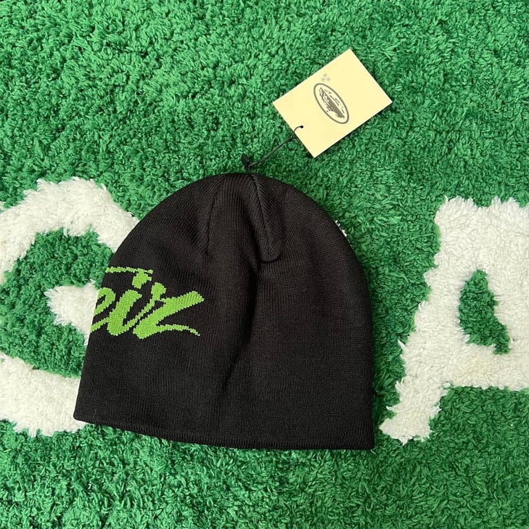 Corteiz Script Logo Beanie - 16