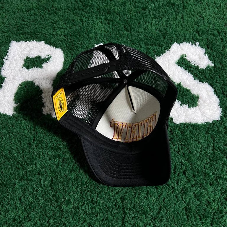 Corteiz CRTZRTW Trucker Hat Black - 13