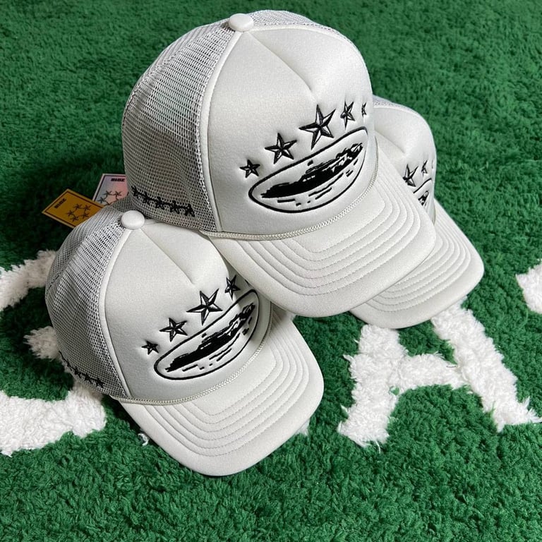 Corteiz 5 Star Trucker Hat Black - 18