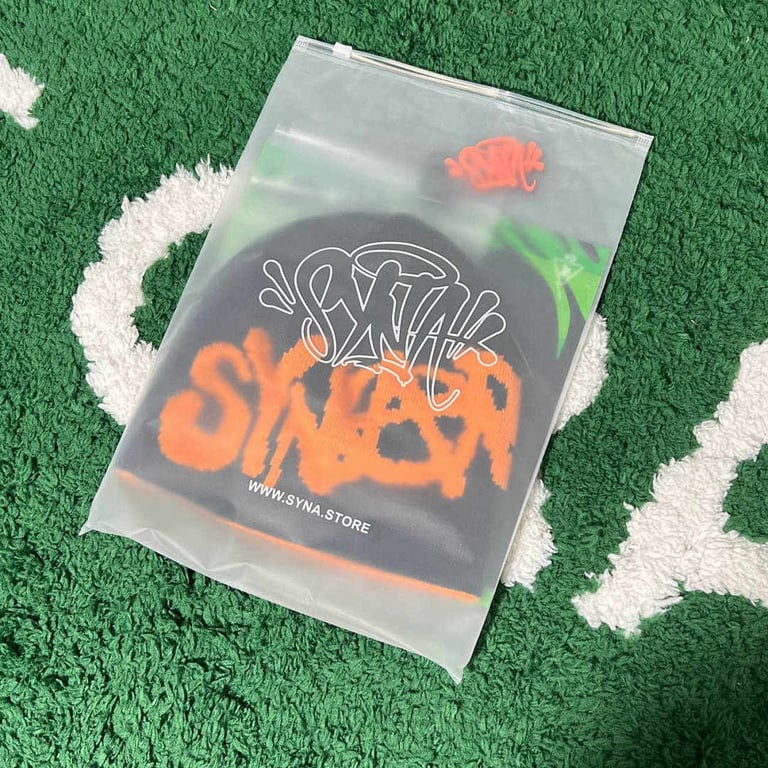 Syna World Beanie Orange Black - 10
