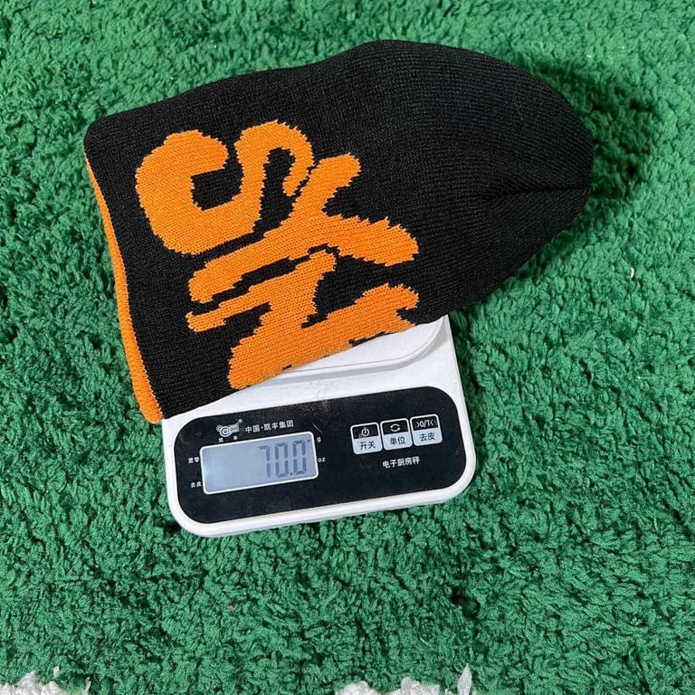 Syna World Beanie Orange Black - 13
