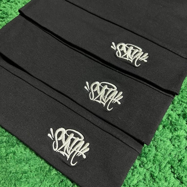 Syna World Logo Beanie - 25