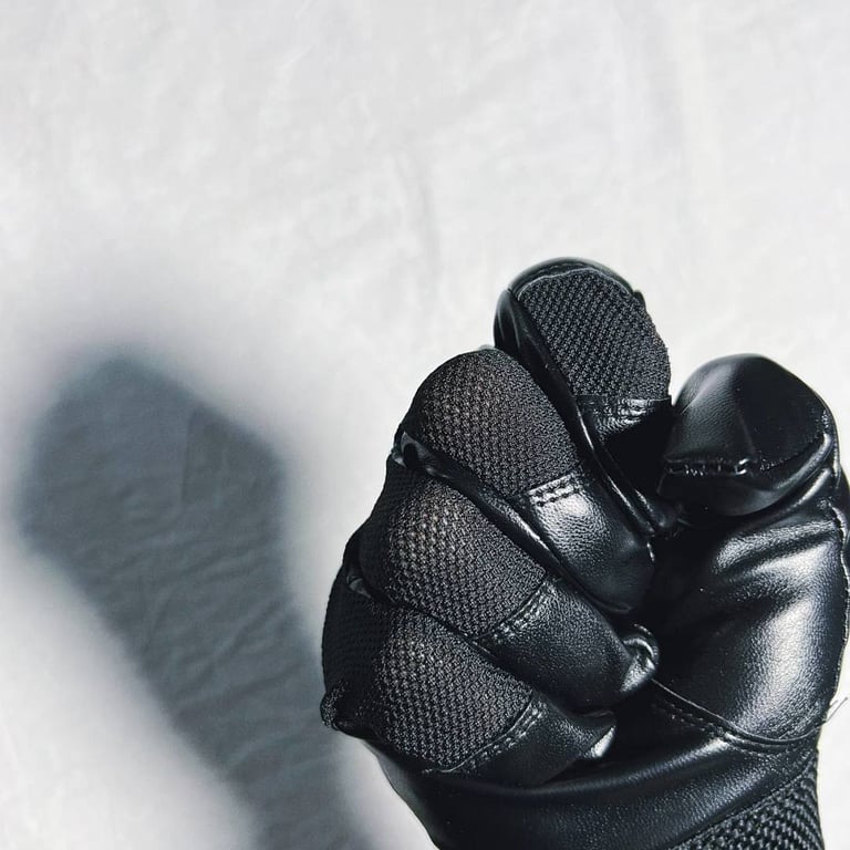 Corteiz Leather Gloves Black - 12