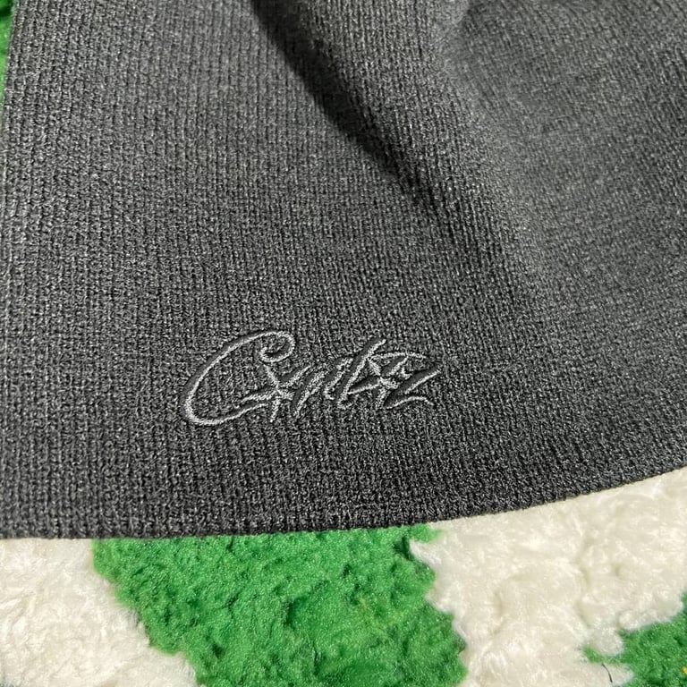 Corteiz Beanie Small Logo - 29
