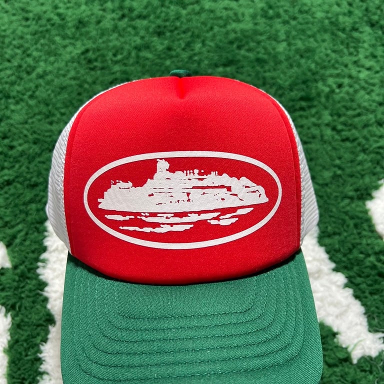 Corteiz Alcatraz Trucker Hat Red/Green - 11