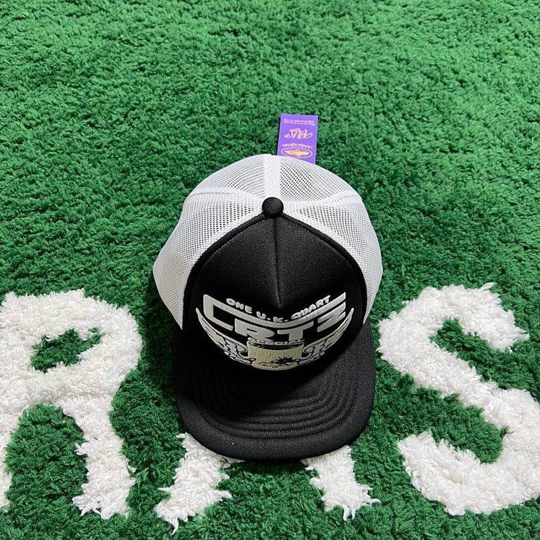 Corteiz One U.K. Quart Trucker Hat Black/White - 3