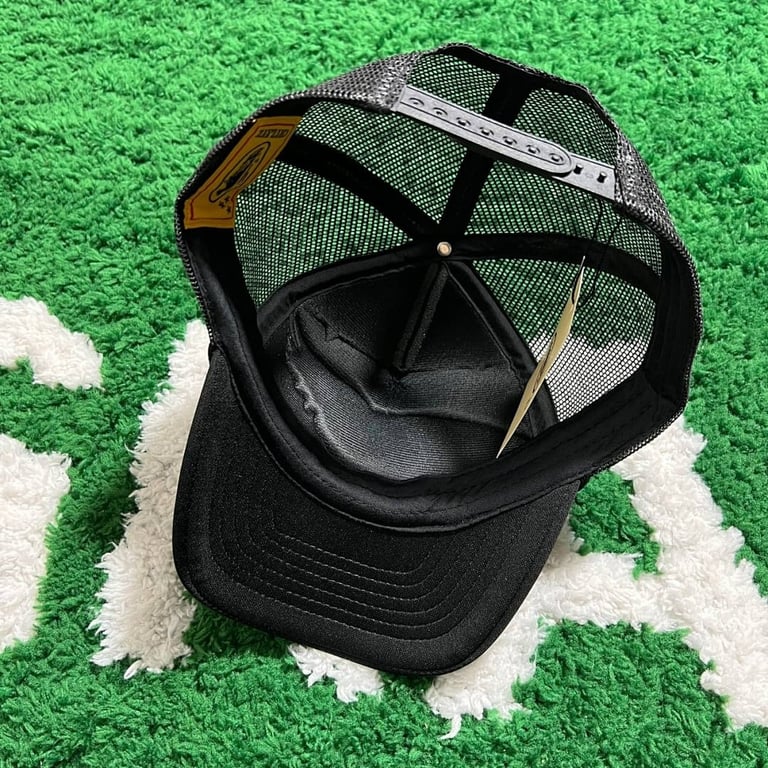 Corteiz Wing Chi'ban Trucker Hat Black Blue - 2