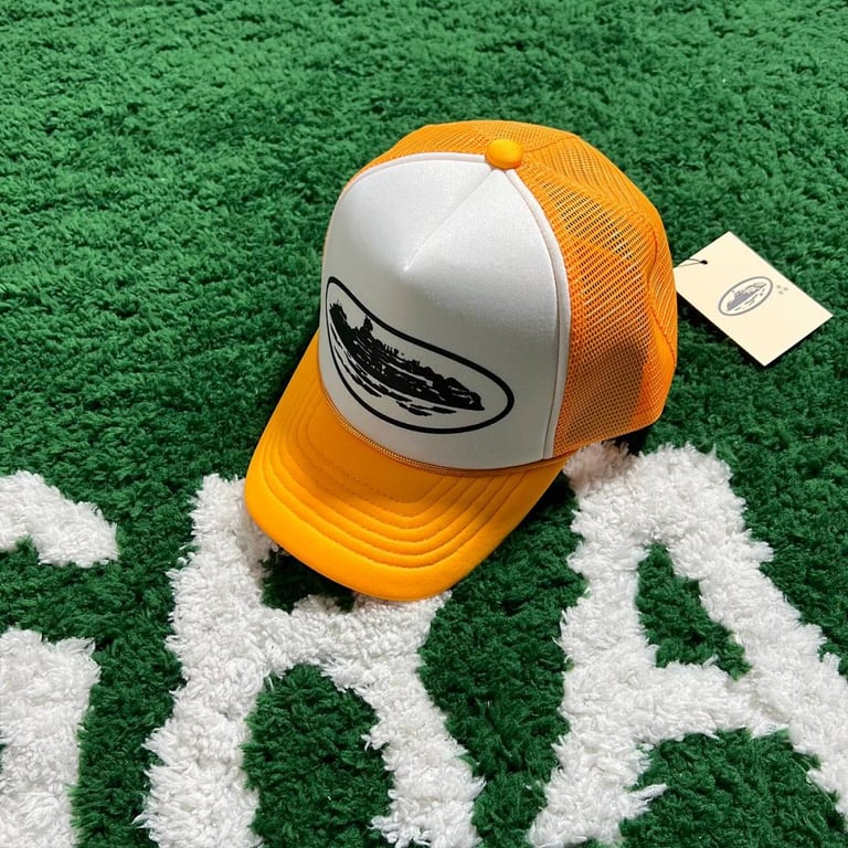 Corteiz Alcatraz Trucker Hat White / Yellow - 8