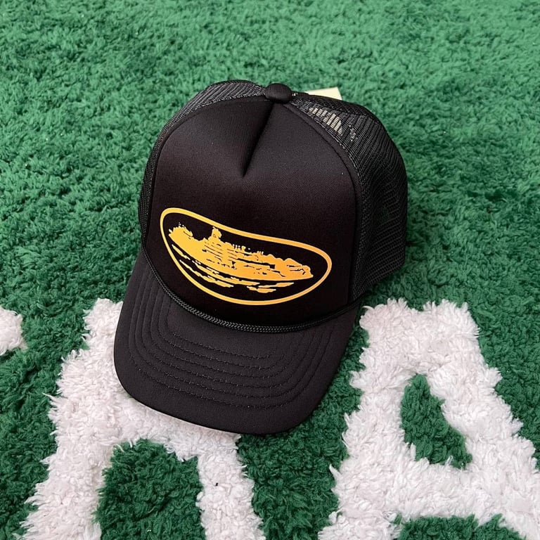 Corteiz Alcatraz Trucker Hat Black/Yellow - 4