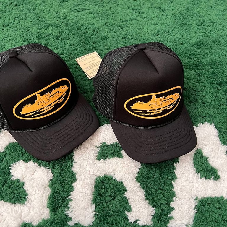 Corteiz Alcatraz Trucker Hat Black/Yellow - 6