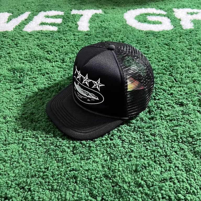 Corteiz Star Trucker Hat - 26