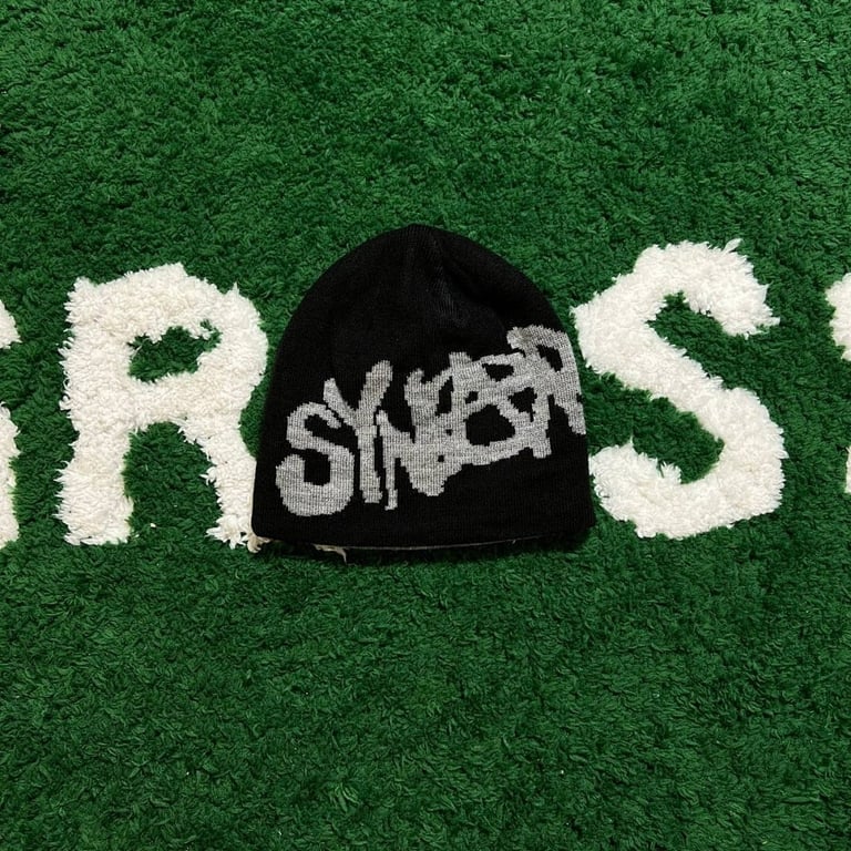 Syna World “Synarchy” Reversible Beanie Black/Grey - 12