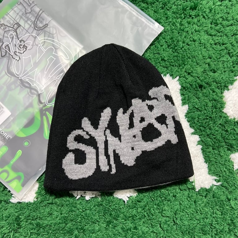 Syna World “Synarchy” Reversible Beanie Black/Grey - 5