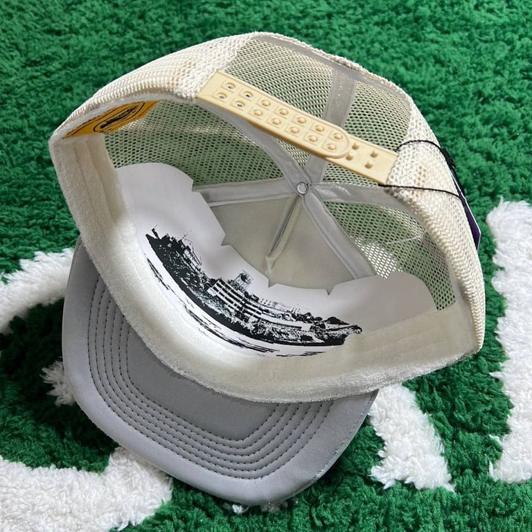 Corteiz Eagle Silver Trucker Hat - 10