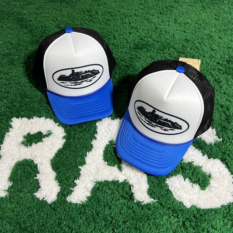 Corteiz Alcatraz Trucker Hat White Blue - 7