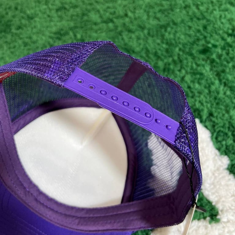 Corteiz Trucker Hat White/Purple - 11