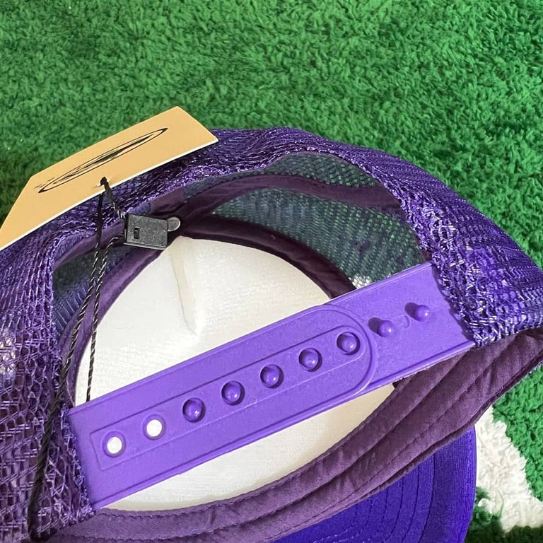 Corteiz Trucker Hat White/Purple - 14