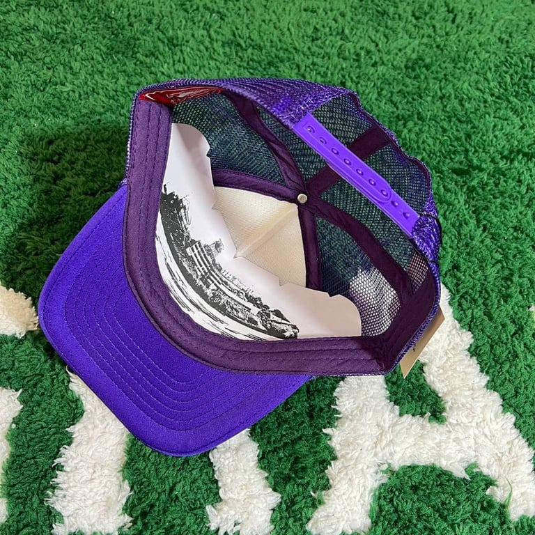 Corteiz Trucker Hat White/Purple - 4