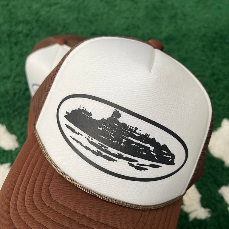 Corteiz Trucker Hat White/Brown - 4