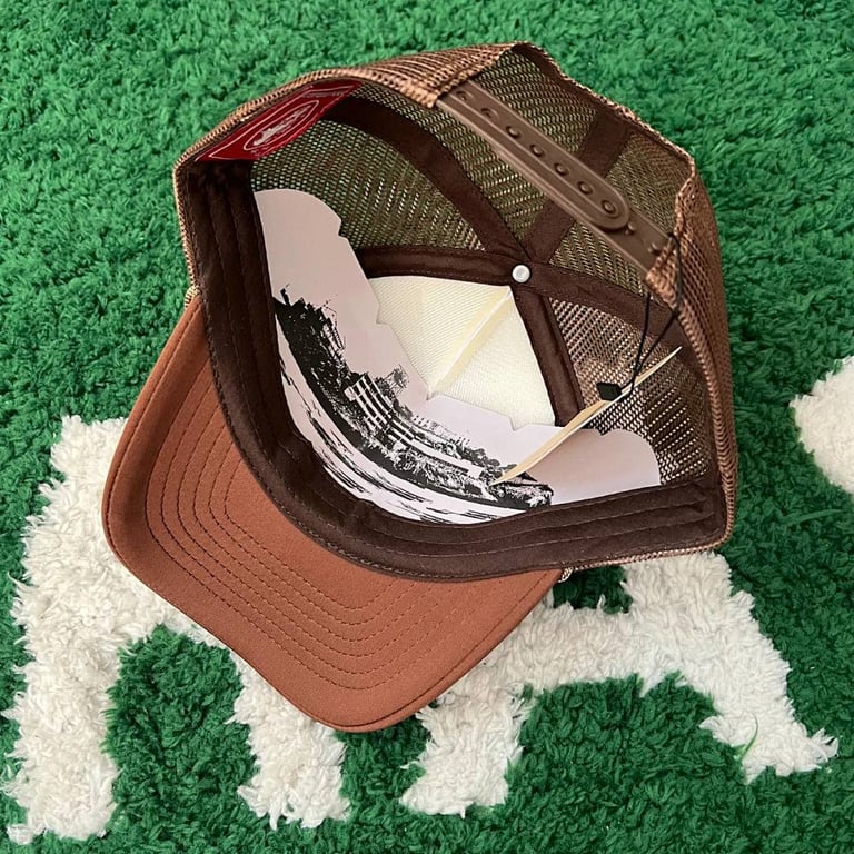 Corteiz Trucker Hat White/Brown - 9