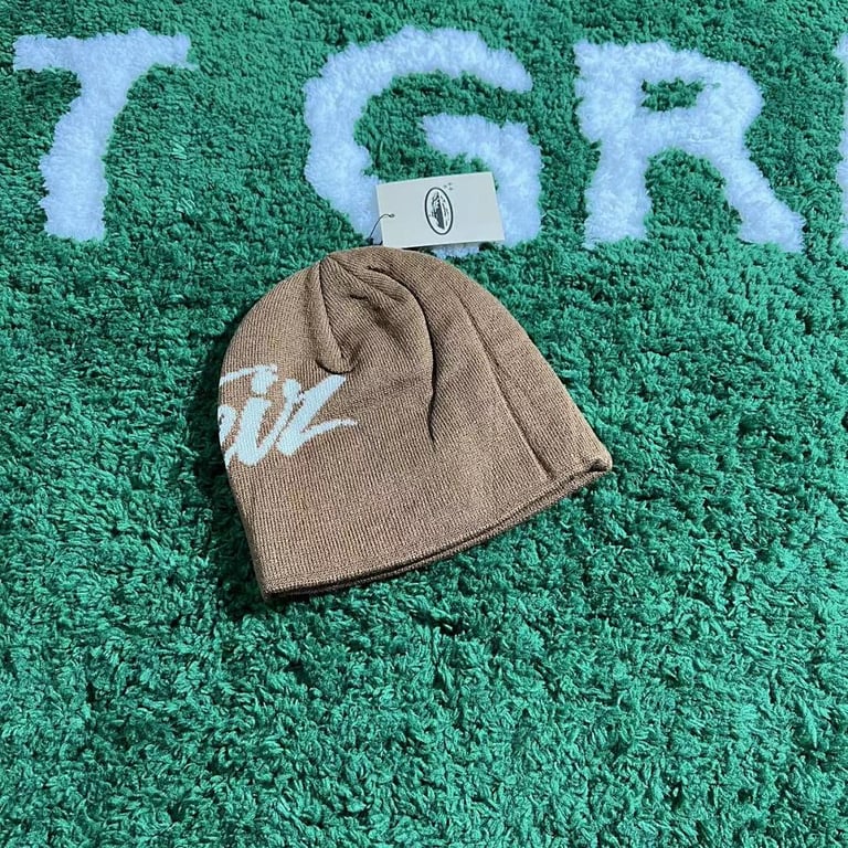 Corteiz Script Beanie Brown - 10