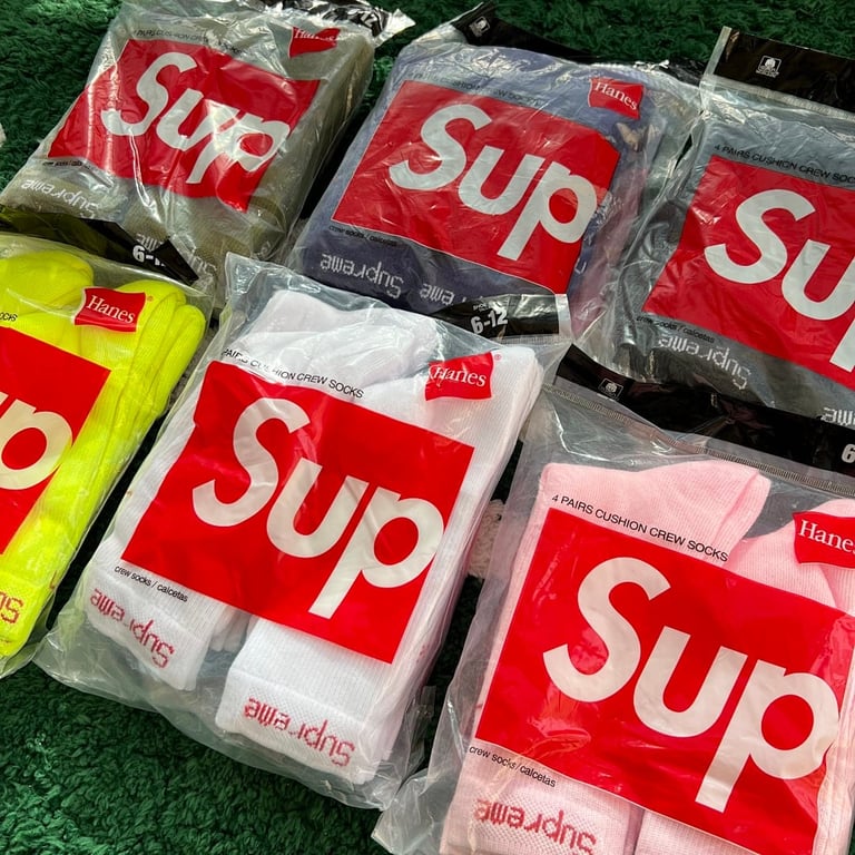 Supreme x Hanes Crew Socks 4-Pack - 11