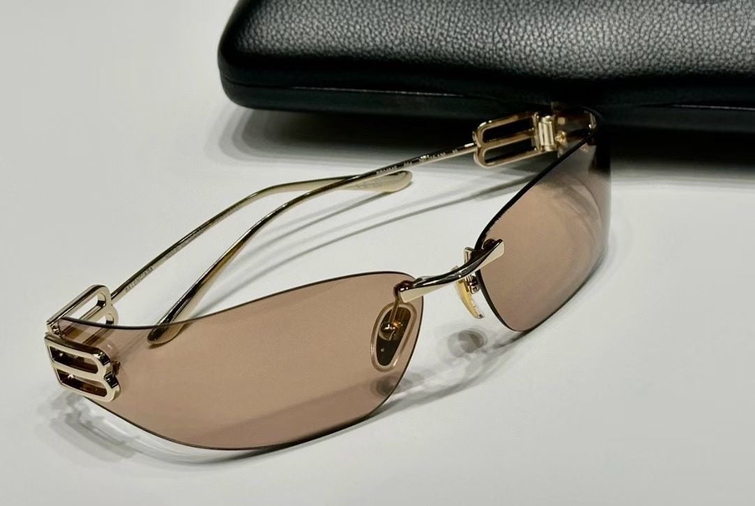 Balenciaga Gossip D-Frame Sunglasses BB0484S - 9