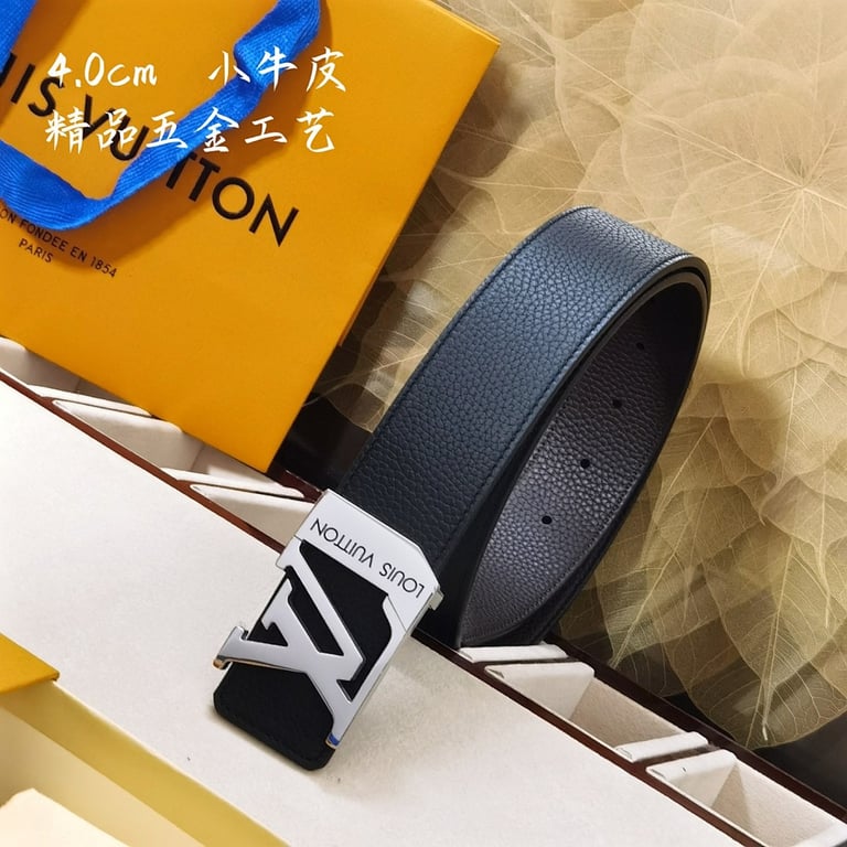 Louis Vuitton LV Initiales Belt Black Silver - 2