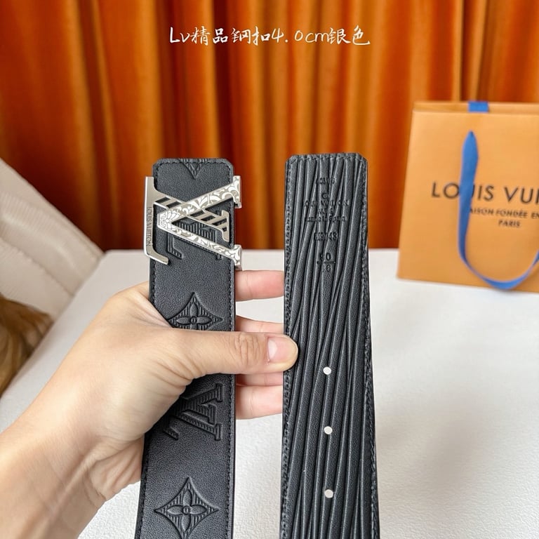 Louis Vuitton LV Initiales Engraved Buckle Belt Black - 5
