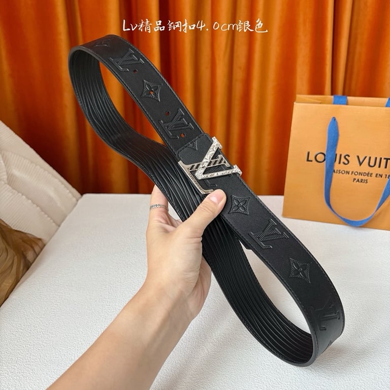 Louis Vuitton LV Initiales Engraved Buckle Belt Black - 6