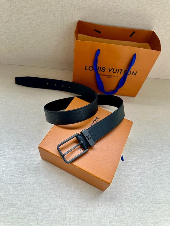 Louis Vuitton Grained Leather Belt - 6