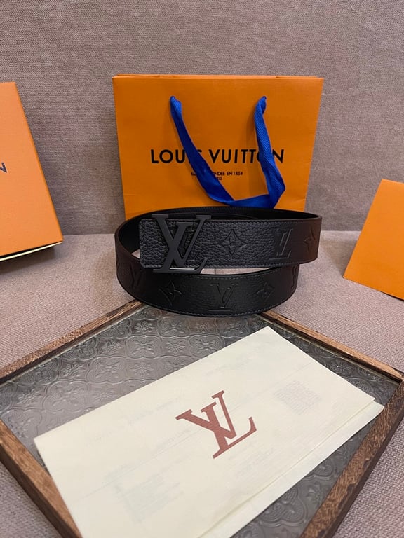 Louis Vuitton LV Initiales Blason 40mm Belt Black - 3