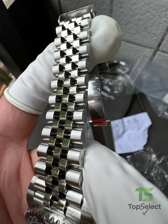 Rolex GMT-Master II Pepsi Jubilee - 8