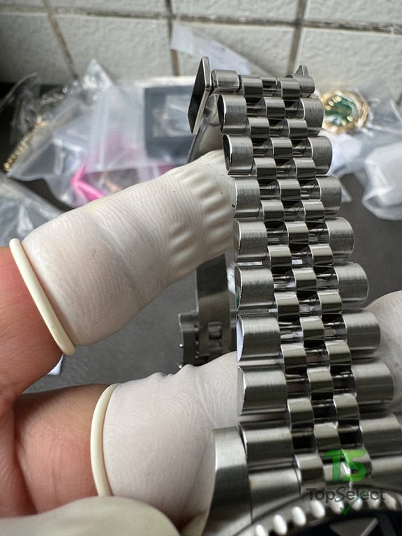 Rolex GMT-Master II Pepsi Jubilee - 8