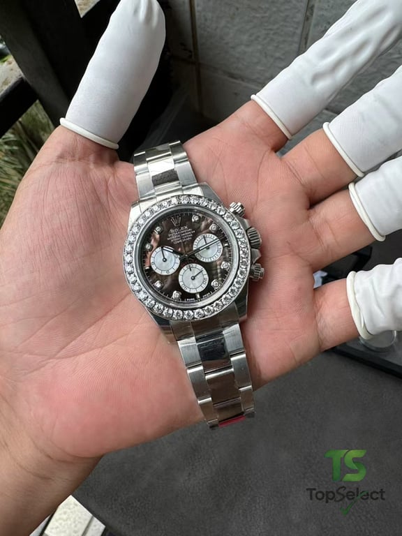Rolex Daytona Mother of Pearl Diamond Bezel - 16
