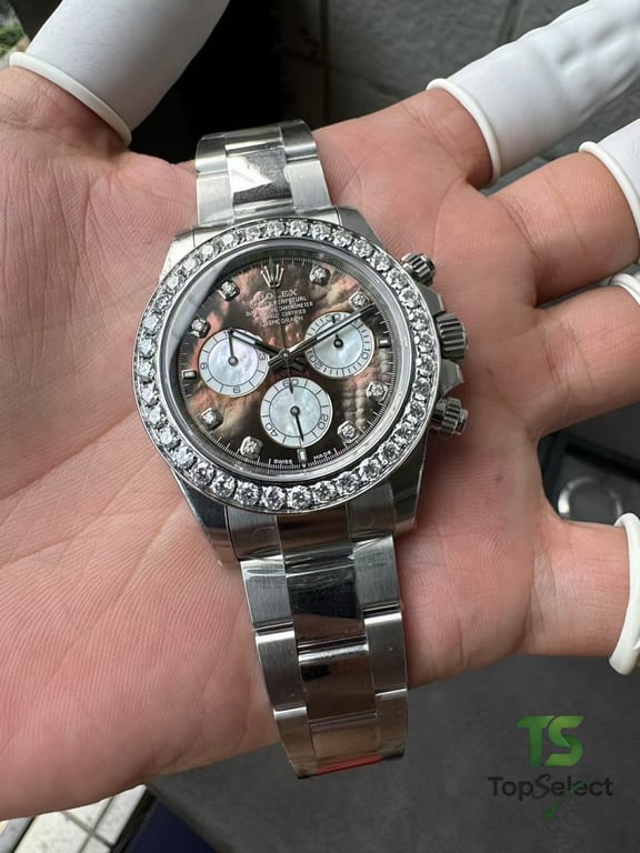 Rolex Daytona Mother of Pearl Diamond Bezel - 18
