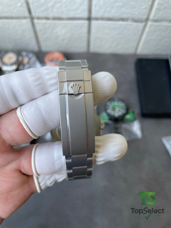 Rolex Submariner DiW Carbon Red Bezel - 7