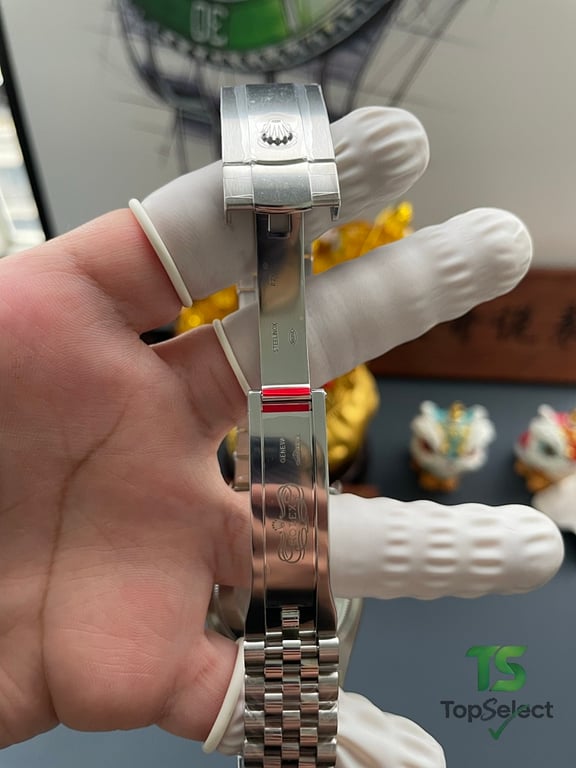 Rolex Datejust 41 Green Dial Jubilee - 5