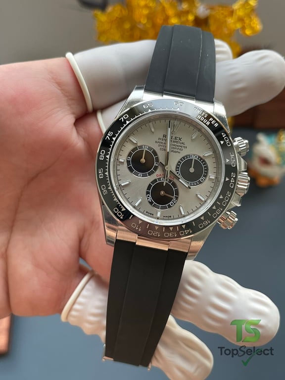 Rolex Cosmograph Daytona Silver Dial Black Rubber - 2