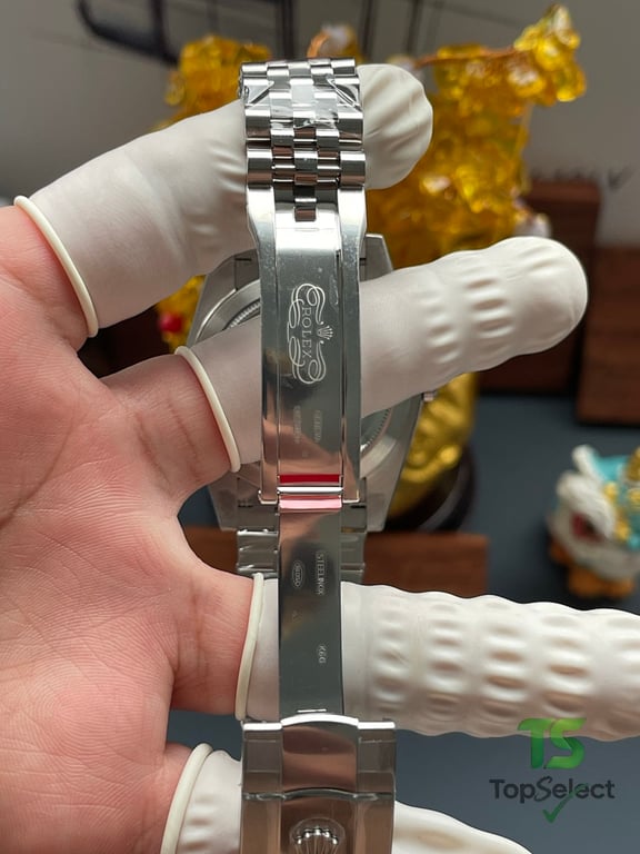 Rolex Datejust Green Dial Silver - 2