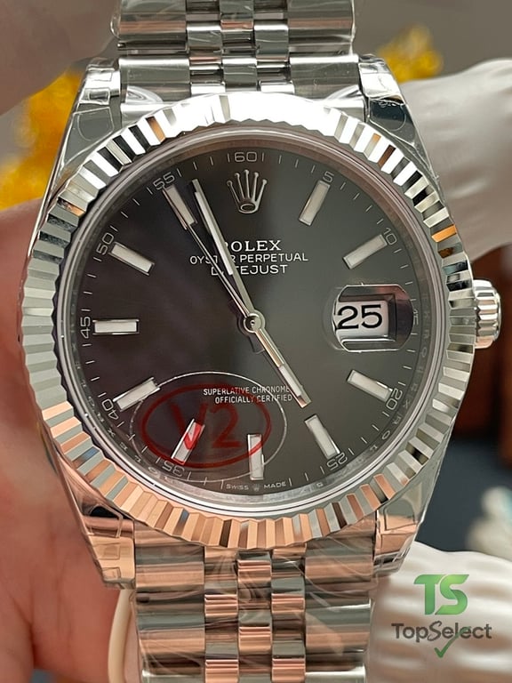 Rolex Datejust Gray Dial Jubilee Bracelet - 9