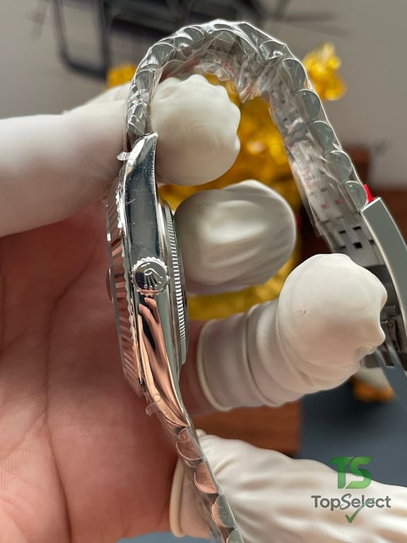Rolex Datejust Gray Dial Jubilee Bracelet - 10