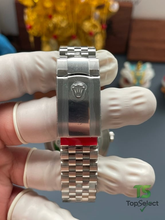 Rolex Datejust Blue Dial Jubilee - 4