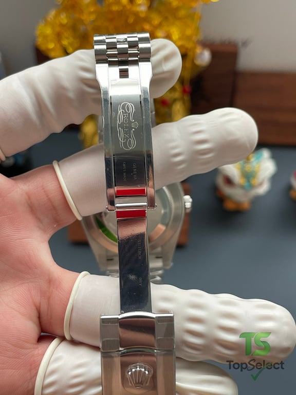 Rolex Datejust Blue Dial Jubilee - 9