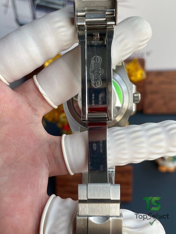 Rolex Submariner Date Black Dial VS41 - 12
